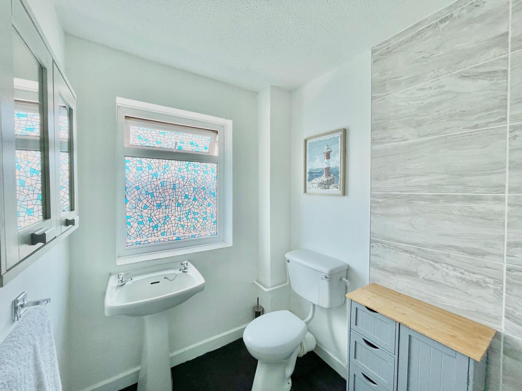 Cae Glas Apartments 홀리헤드 외부 사진